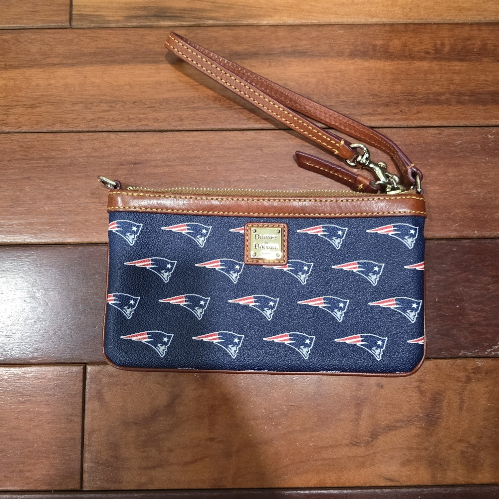 Dooney and Bourke New England Patriots Super Bowl LI (51) Wristlet Wallet